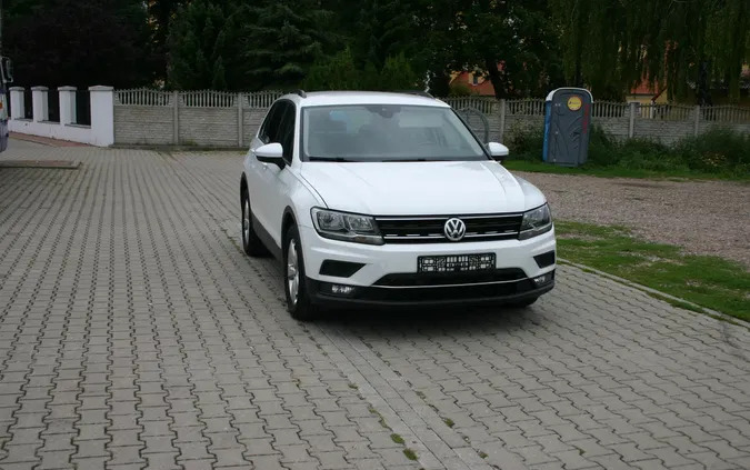 wielkopolskie Volkswagen Tiguan cena 79900 przebieg: 63000, rok produkcji 2018 z Białogard